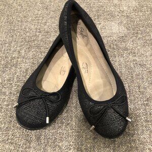 Soft Style by Hush Puppies Ballet Flats, Size 6.5 Wide
